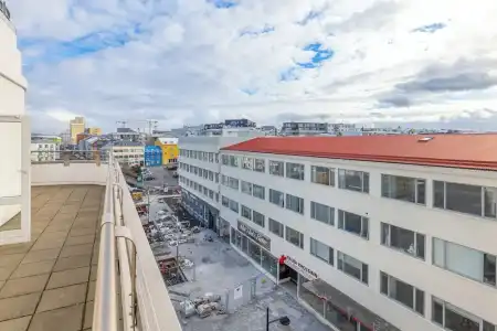Hlemmur Suites - 56