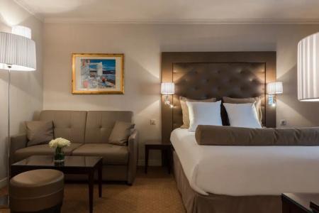 Hôtel Saint Cyr Etoile - 96