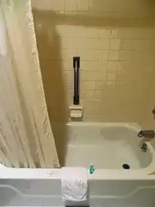 Homestyle Inn & Suites - 44