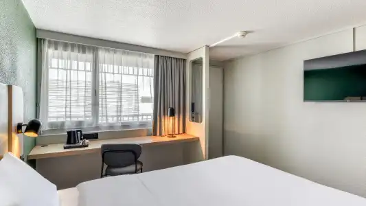 Campanile PRIME - Montpellier Est Le Millénaire - 35
