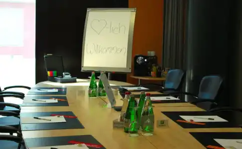 Holiday Inn ZÜRICH - MESSE by IHG - 6