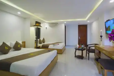 Ngan - 33