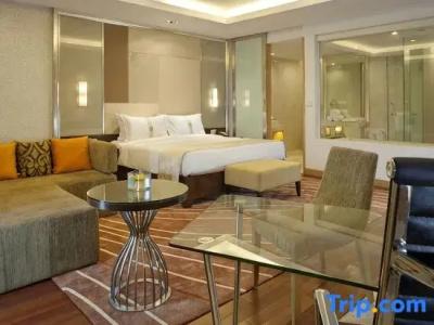 Holiday Inn Mumbai International Airport by IHG - 123