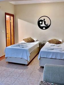 Rosy Suites - 123
