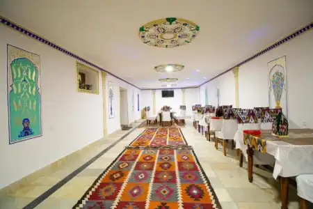 Zaringiz Boutique - 16
