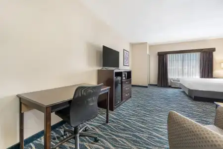 Best Western Plus Eastgate Inn & Suites - 73
