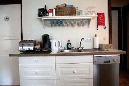 Grettir Guesthouse - 16