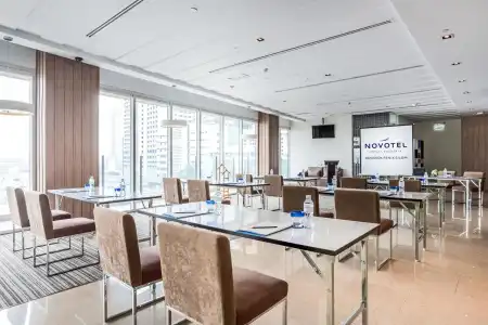Hilton Garden Inn Bangkok Silom - 12
