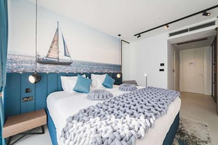Aurel Coast - 6