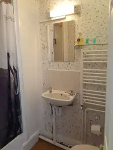 Adams Guest House - 11