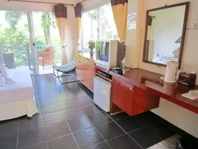 Thaniza Beachfront Resort - 9