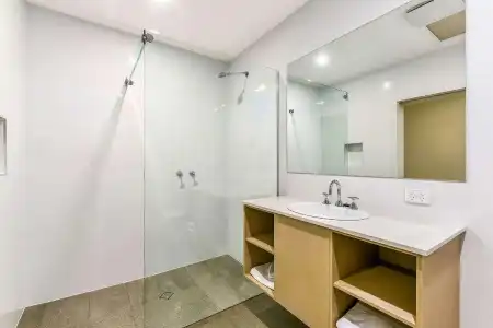 Quality Inn Presidential - 8