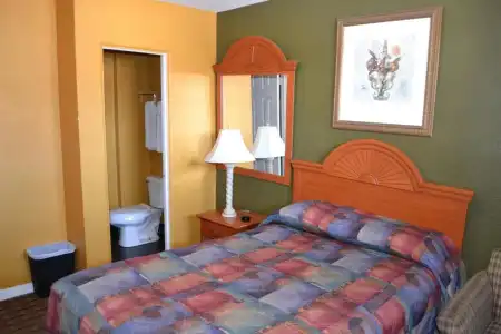 San Marina Motel - 11