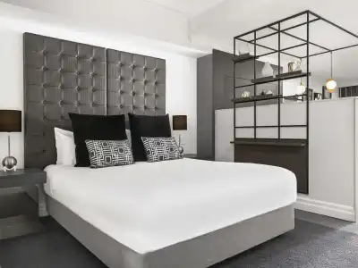 Mantra 2 Bond Street Sydney - 2