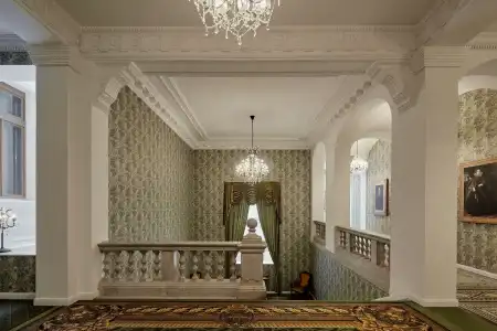 Mystery Budapest, Preferreds & Resorts - 1
