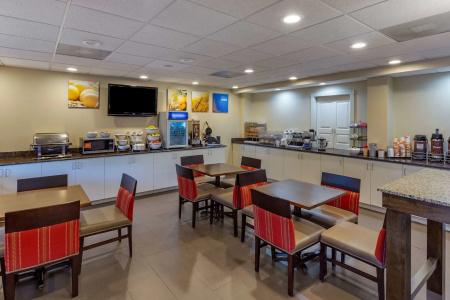 Comfort Suites Raleigh Walnut Creek - 32