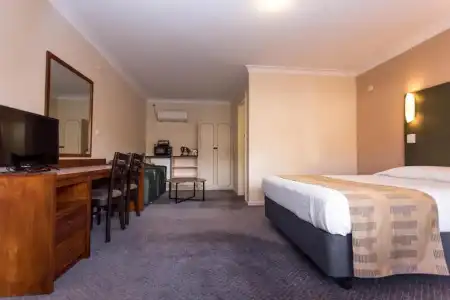 Sleepwell Motel - 61