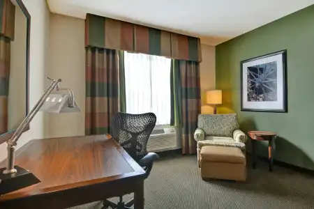 Hilton Garden Inn Green Bay - 43