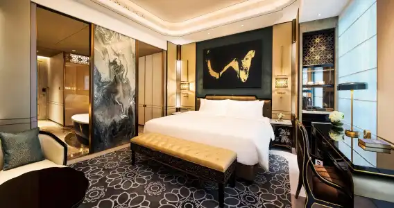 Wanda Reign Chengdu - 2