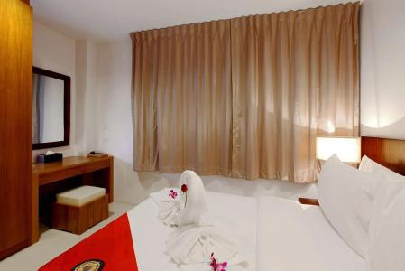 The Park Surin by Resava Aparthotel - 1