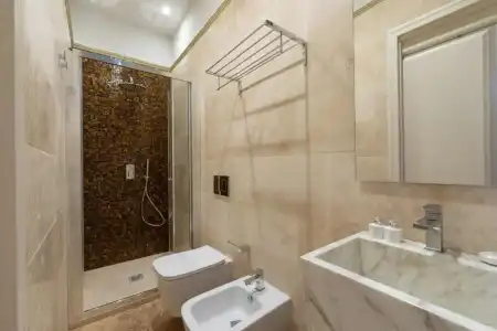 Donati Luxury Tower Suites - 61