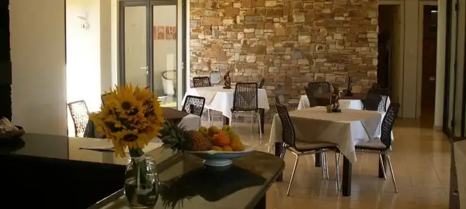 The Elegant Guesthouse - 35