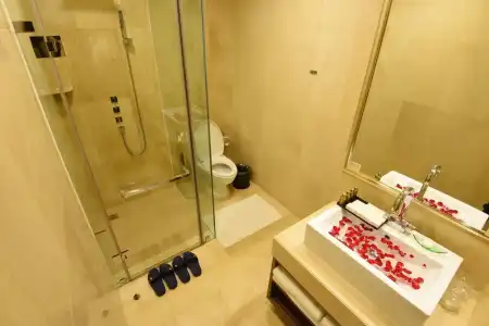 Best Western Chinatown - 66