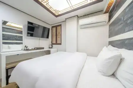 Kyoung Dong - 30