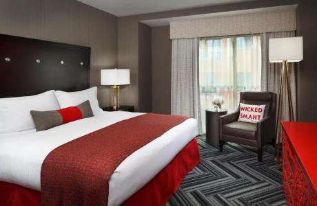 Pennyweight Boston, Curio Collection by Hilton - 44