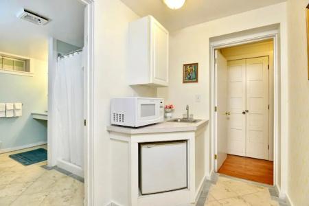 Wilburton Inn - 217