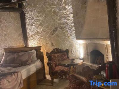 Heritage Cave Inn - 175