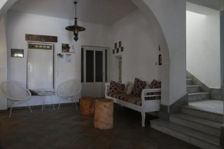 Armadoros / Ios Backpackers - 3