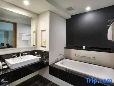 Holiday Inn Bandung Pasteur by IHG - 127