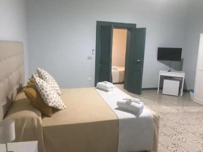 Landolina Palace - 52