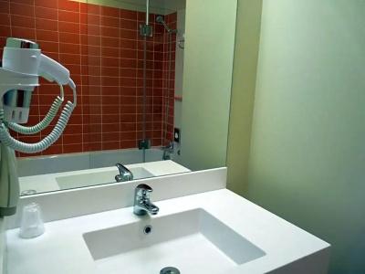 ibis Styles Tours Centre - 62