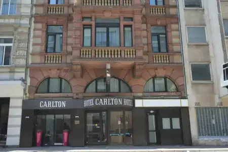Carlton - 0