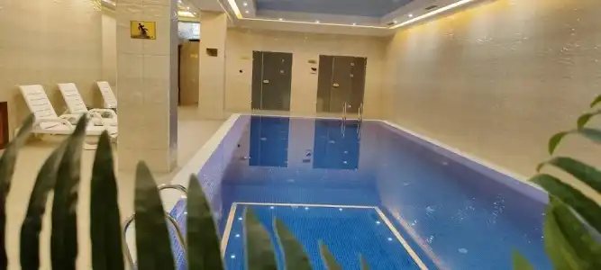 Aura - 12