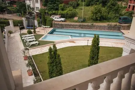 Aleksion Palace - 35