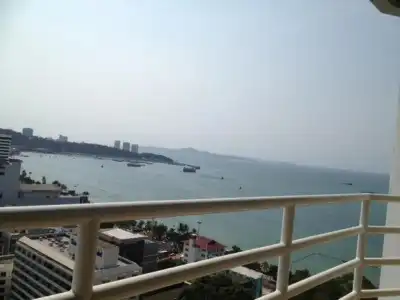 View Talay 6 Pattaya Beach Apartment by Honey - 10