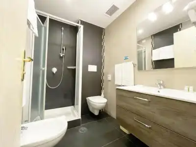 Central Wellness - 90