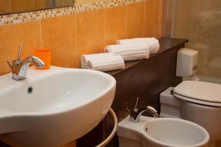 La Collegiata Guest House - 17