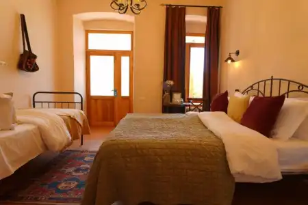 Toon Armeni Guest House - 61