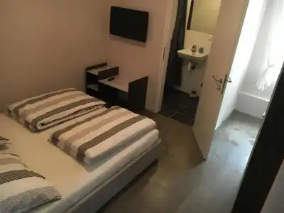 Capitol Zentrum - 24h - - 43