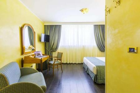 Best Western Artdeco - 76