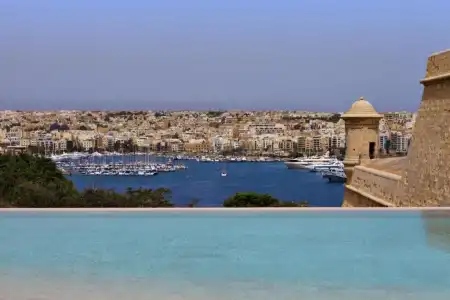 The Phoenicia Malta - The Leadings of the World - 23