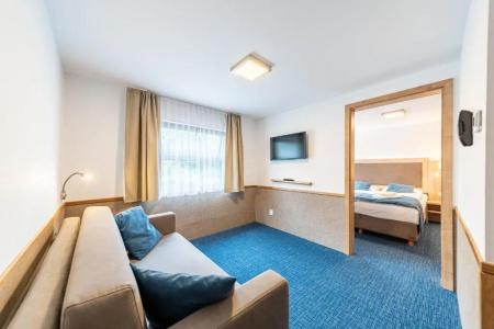 Botel Racek - 40