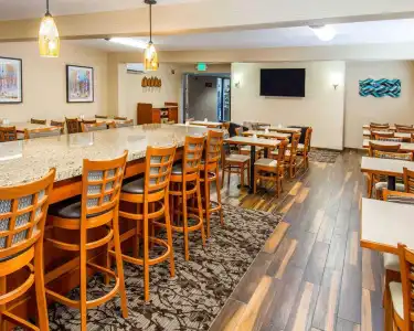 Quality Inn Oakwood - 28