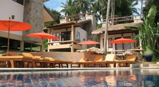 Khanom Hill Resort - 11