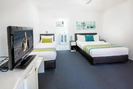 The Beach Motel Hervey Bay - 61