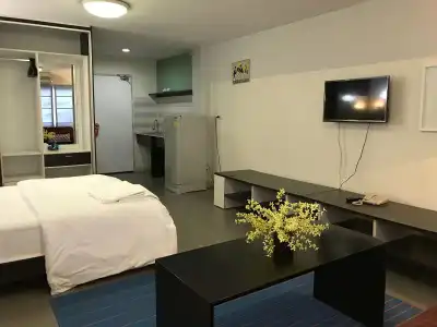 The Studio at Sathorn Terrace - 4